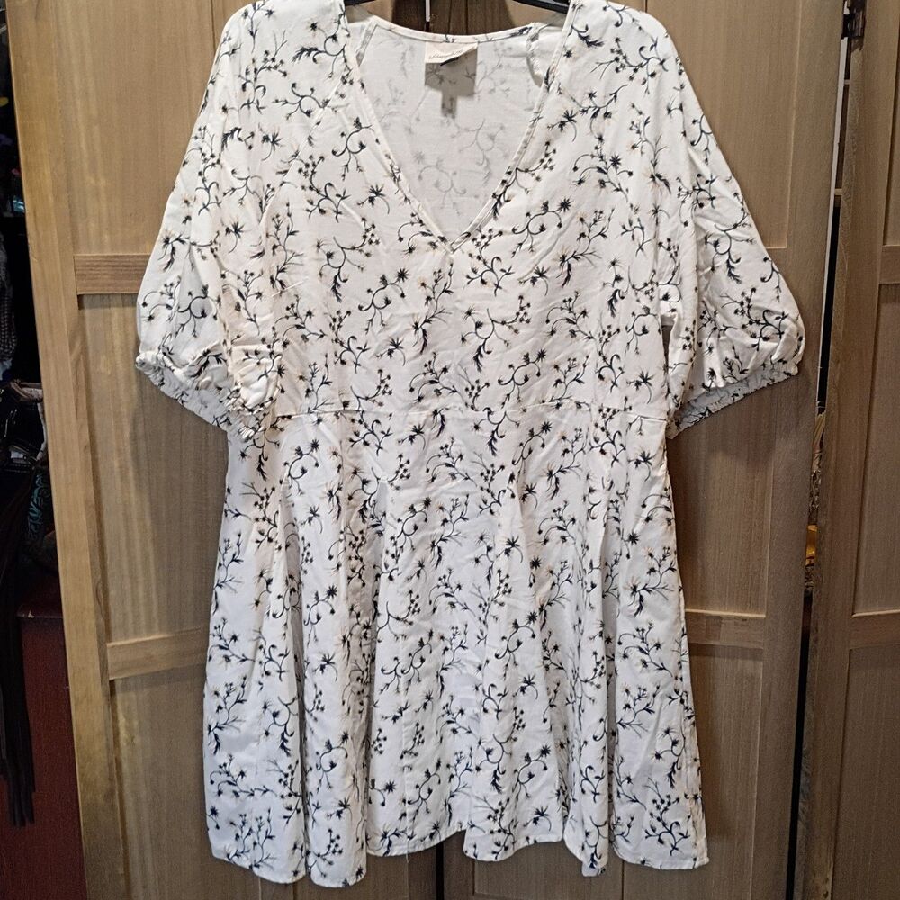Universal thread XL dress